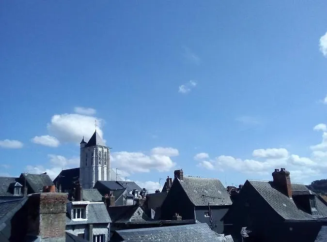 Dans Le Centre Historique Homestay